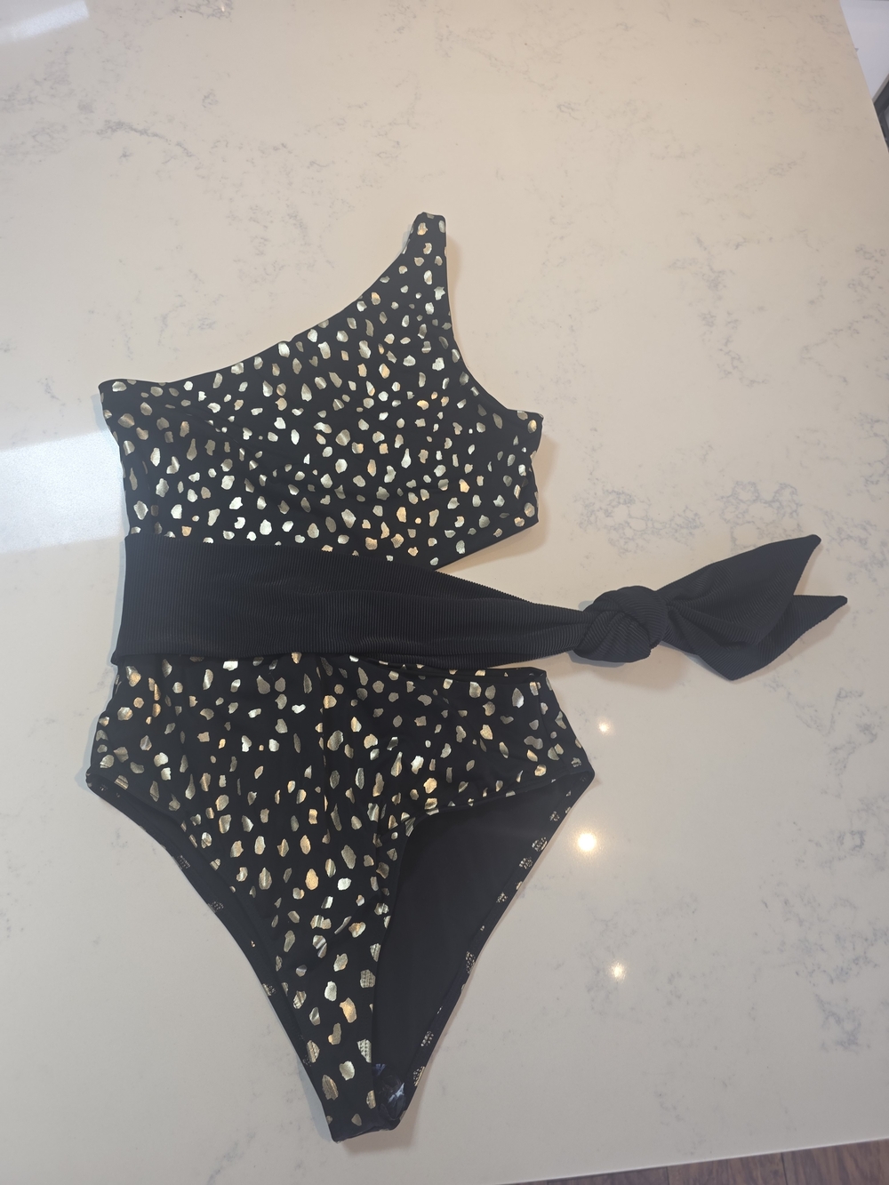 New- Beach Riot Carlie- Sz M - Picture 4 of 6